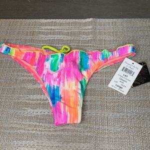 Cheeky bikini bottoms